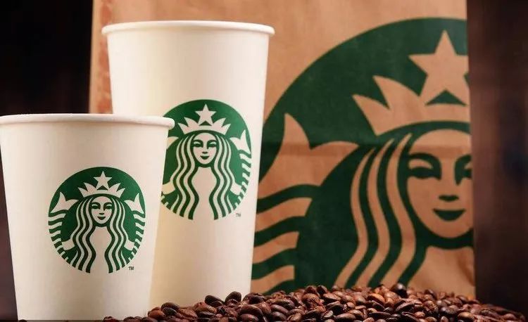 星巴克的杯子为什么有味,星巴克的杯子为什么有的是塑料