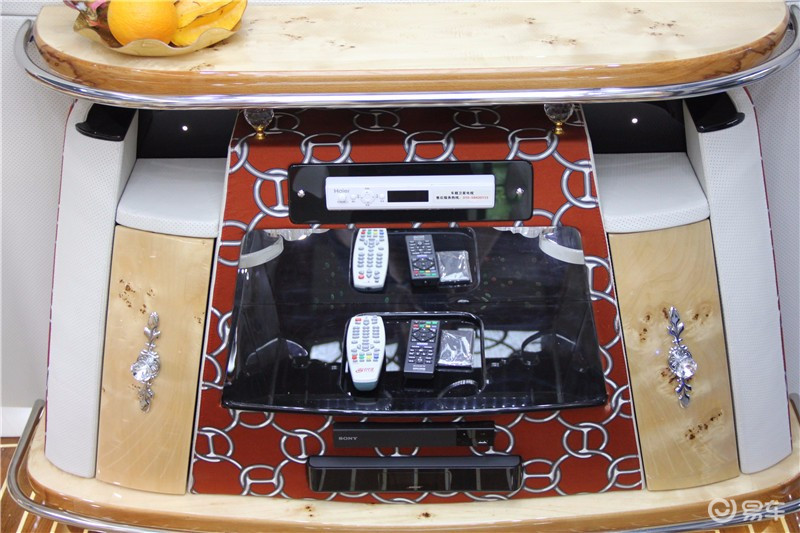 奔驰斯宾特商务车爱马仕,奔驰斯宾特7座爱马仕橙限量版