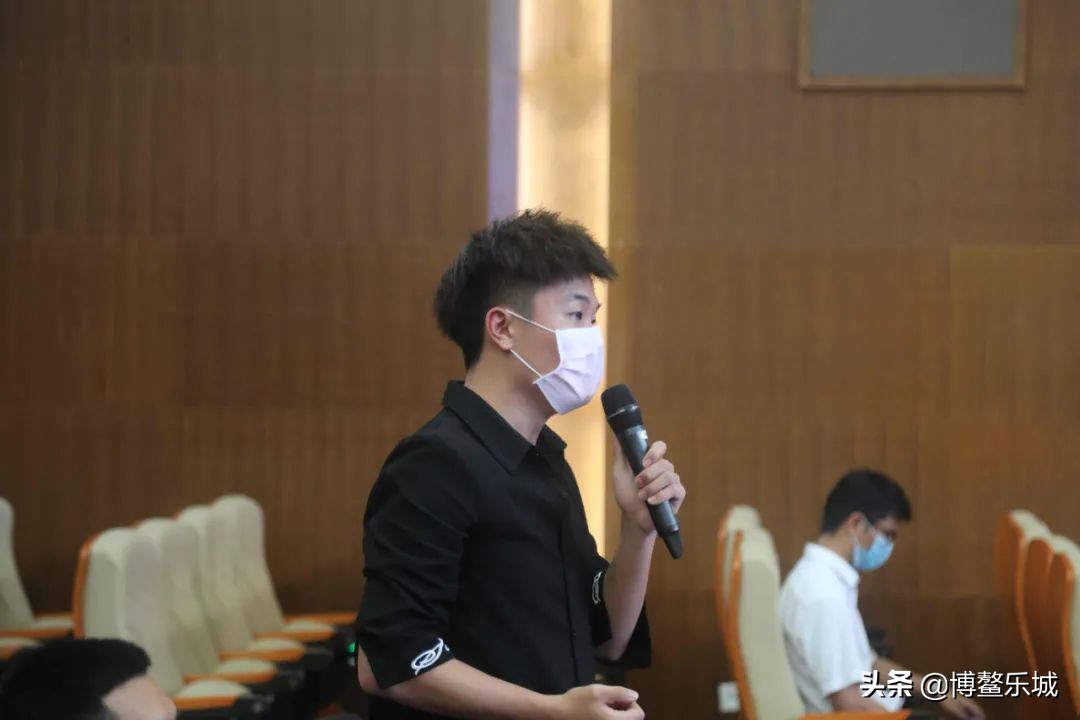 这场发布会很感人!正如一位失明58年的老人在乐城所说:“我要好好看看这个时代”!