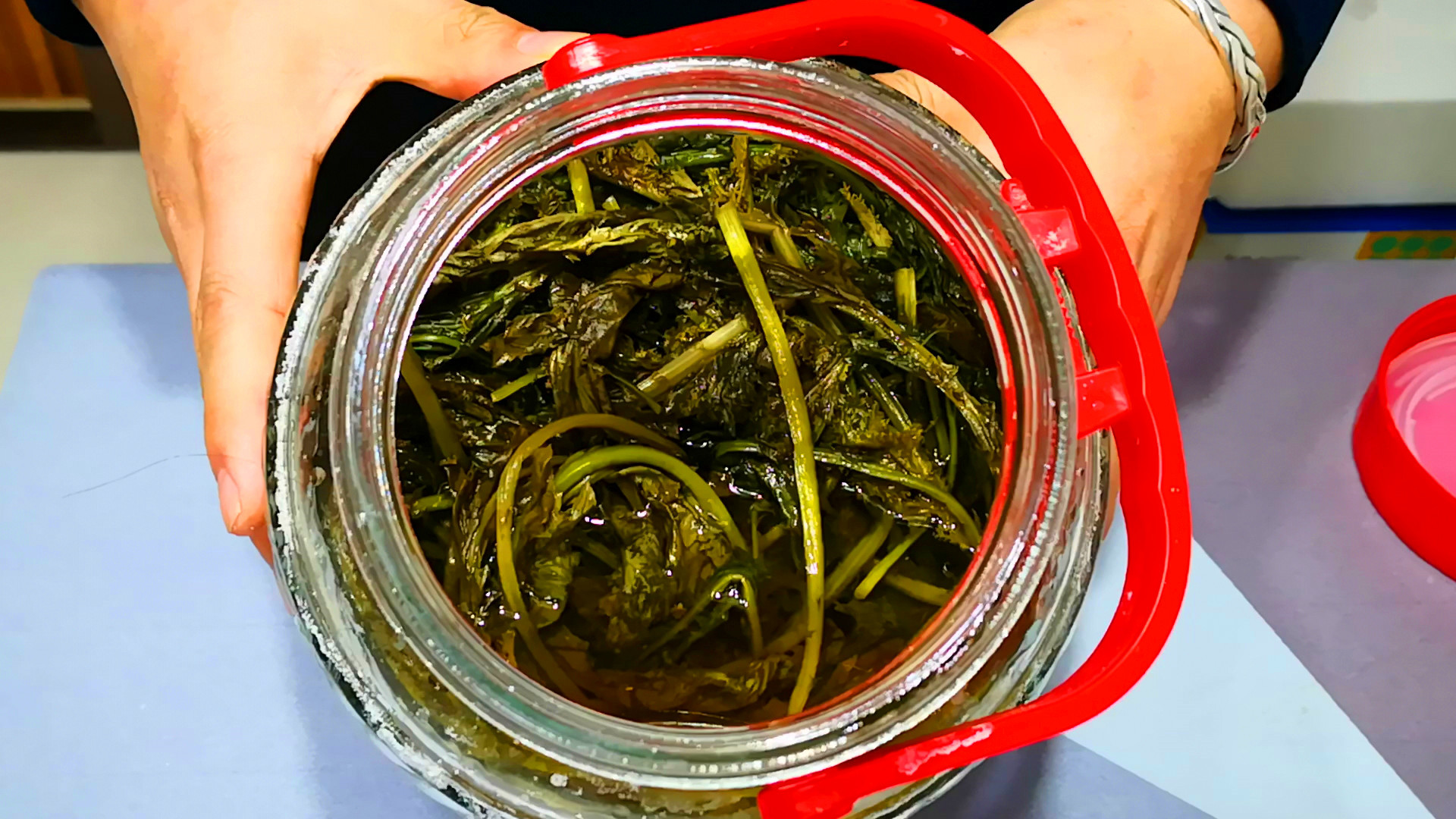 雪里红炖肉怎么炖好吃,腌雪里红的现做现吃方法