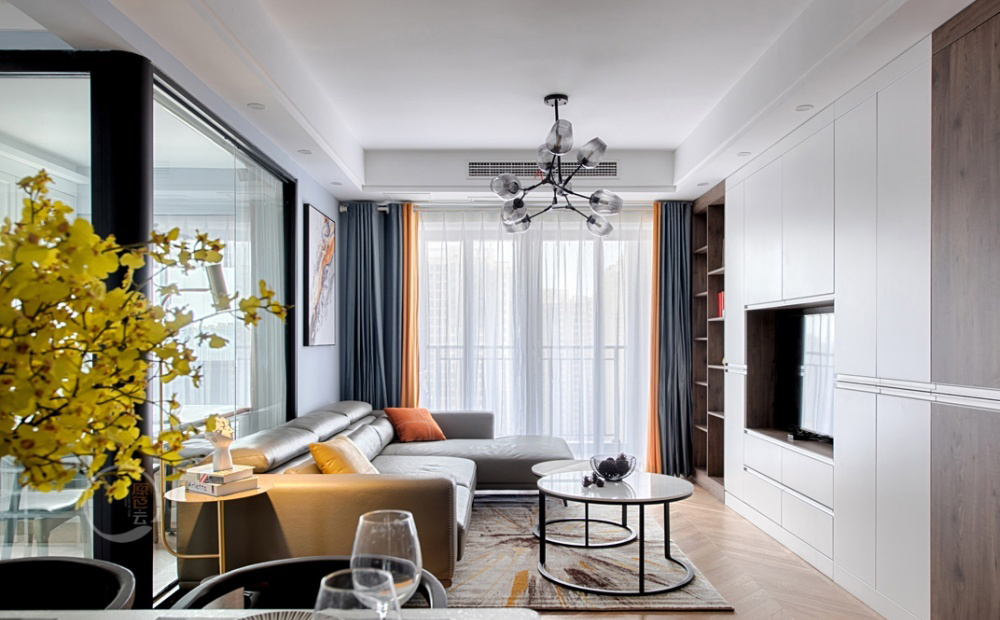 客厅装修完灯不居中怎么补救,客厅灯没选好怎么补救