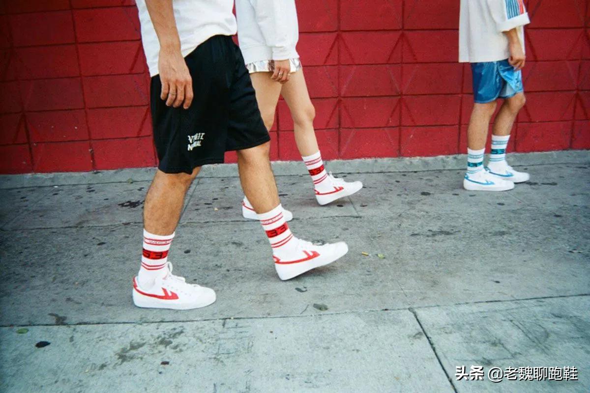 从濒临破产到年入百亿,从破产到年入过亿