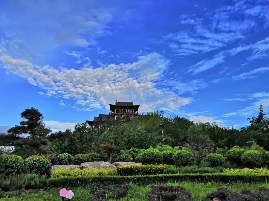 凤凰国际高端住宅区,2025年凤凰新城