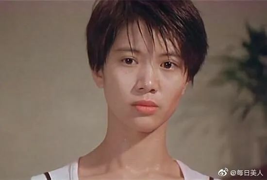 最丑的短发羊毛卷,难看也能剪的中性短发