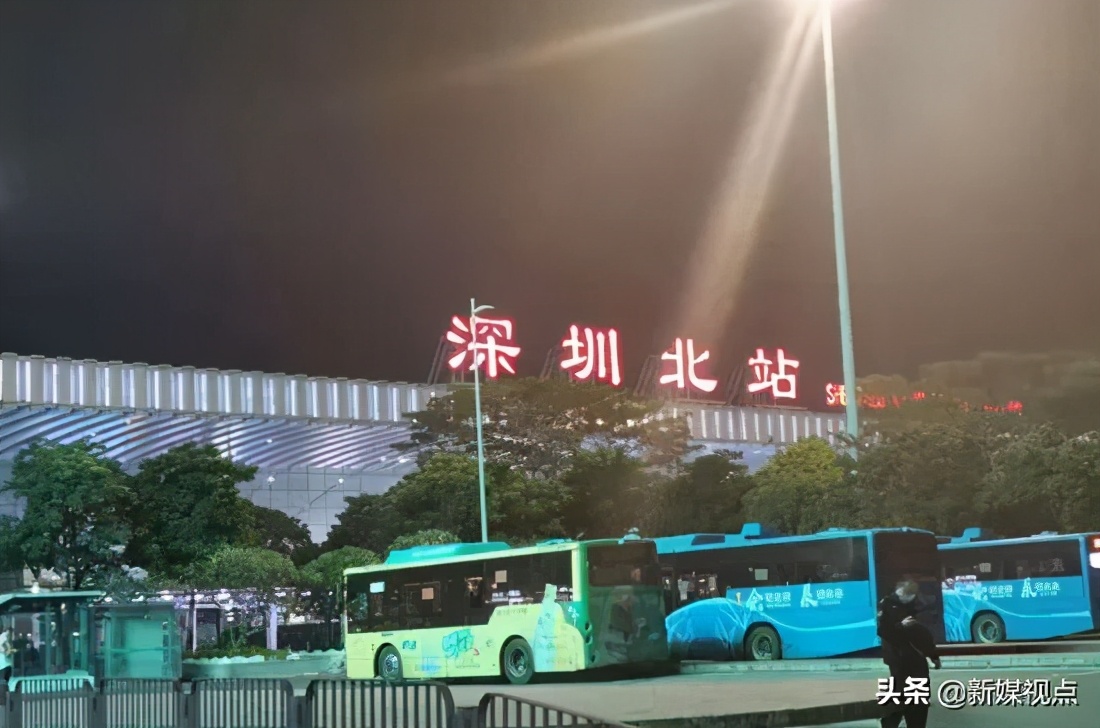 相识应为有缘人,不信春风唤不回