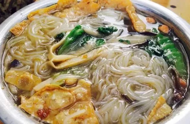 南宁螺蛳粉吃货推荐,推荐南宁好吃的螺蛳粉