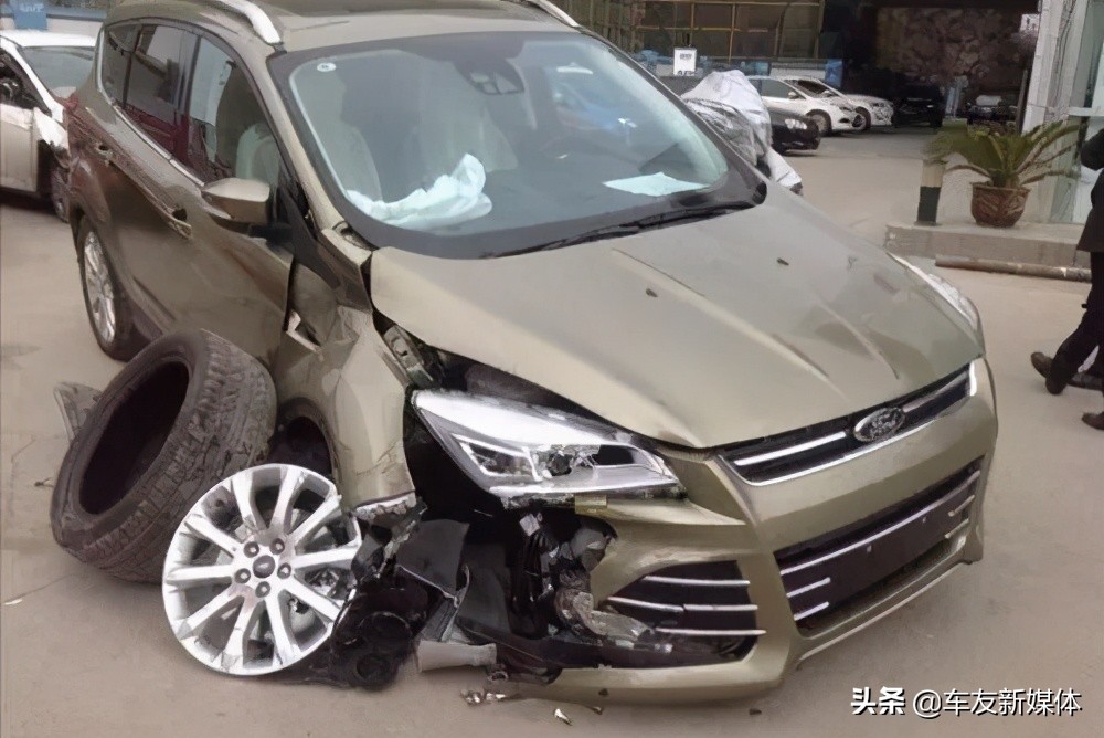 长安福特福克斯断轴,长安福特福睿斯为什么底盘生锈