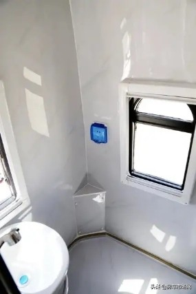 实拍小9.98万c型房车,空间最大的c型房车20万自动挡