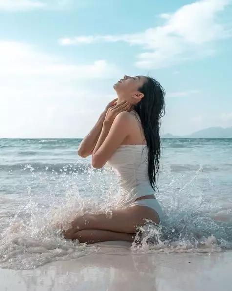 “韩国张钧甯”比基尼照爆红全网,成新任整容模板,网友