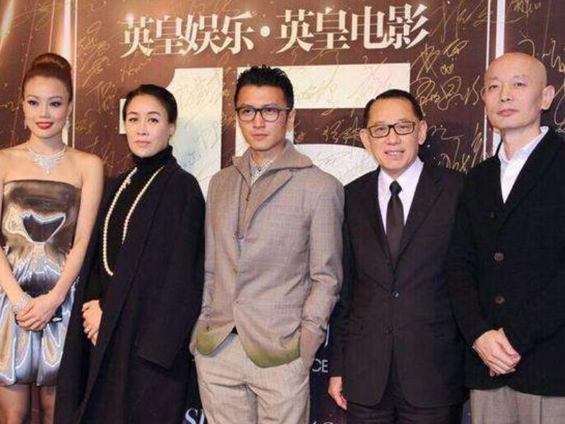 英皇老板杨受成和李嘉诚,英皇老板杨受成几个儿子