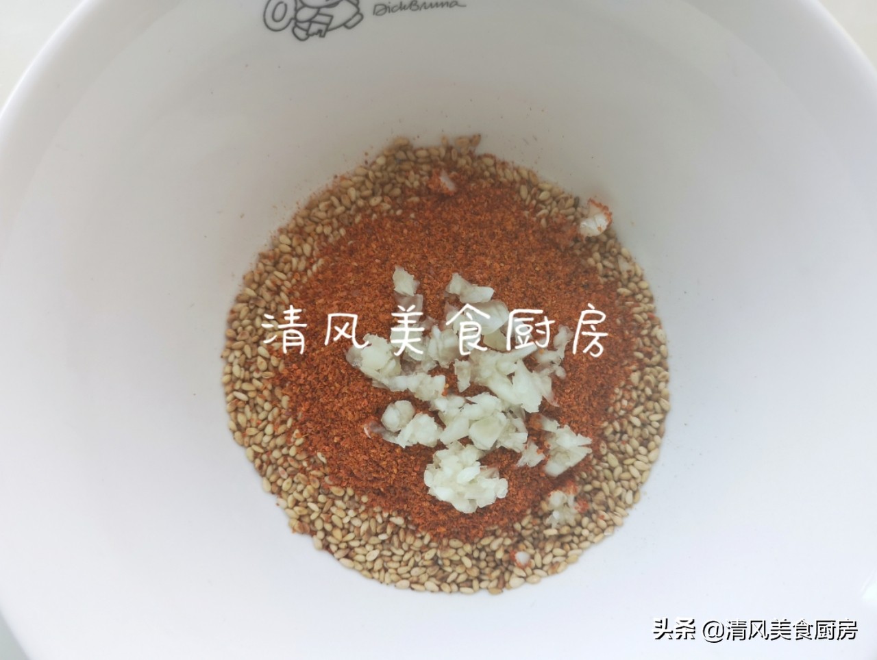 街头火爆的烤面筋教程,夜市面筋怎么烤好吃又简单