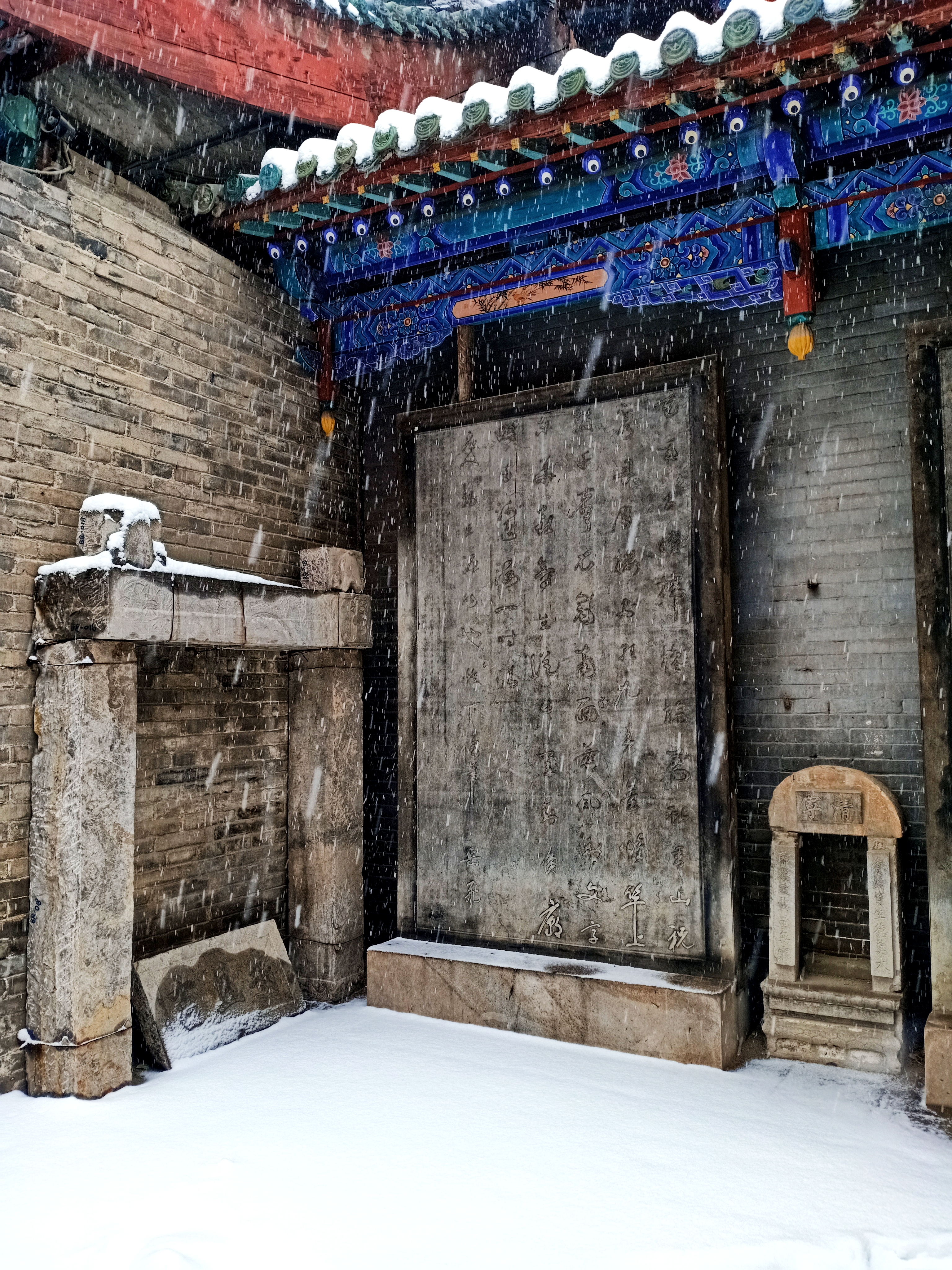 晚清中兴名臣张之洞,中兴名臣曾国藩和晚清权臣李鸿章