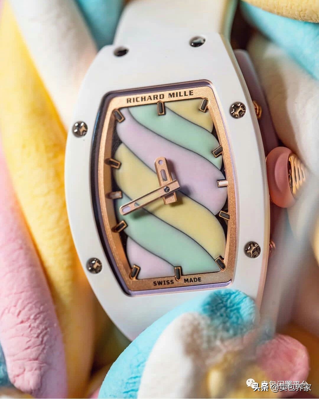 猝不及防的“硬核嗲”，RM这枚世界上最贵的“糖果”甜到你爆肝！