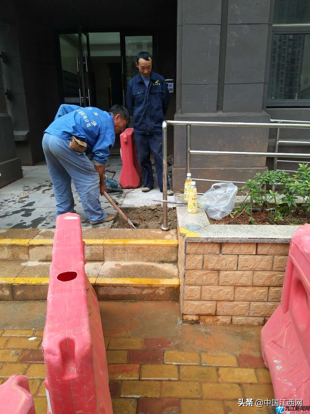 九江满庭春朝阳里,一年爆水管30次