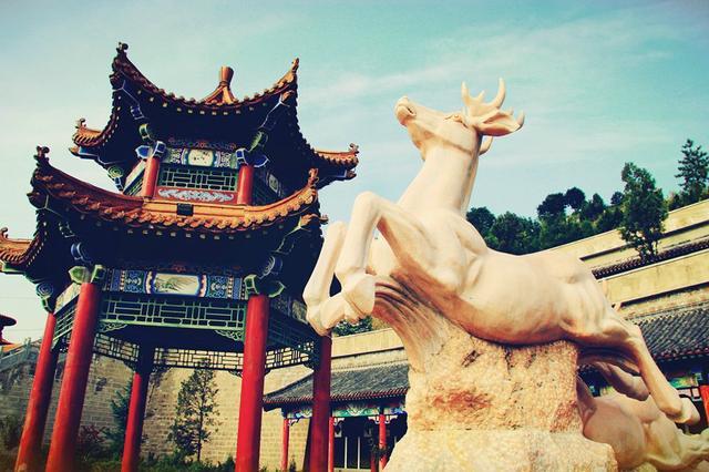 这个地方的人明明属于甘肃，但却喜欢下西安而不北上兰州，因此……