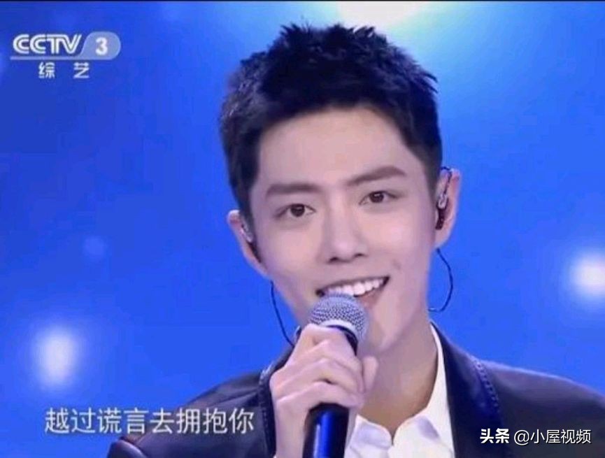 放下是为了更好的前行！肖战：剪了一个短头发。