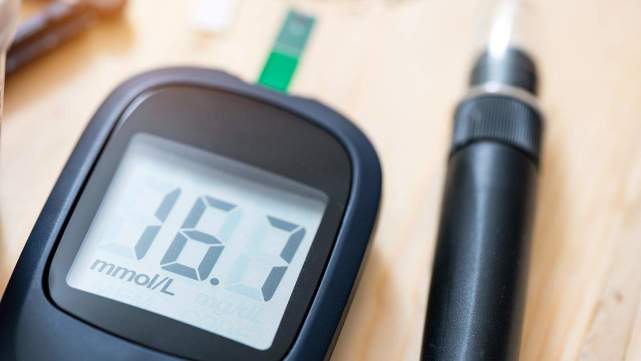 吃得多饿得快消化不好怎么回事,吃得多还饿得快是说明消化好吗