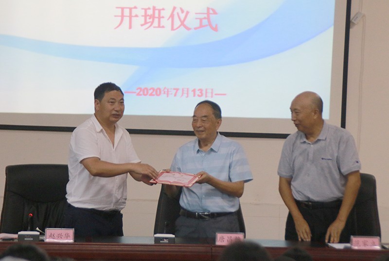 岳池县东湖学校2020秋季,岳池县东湖学校2019级