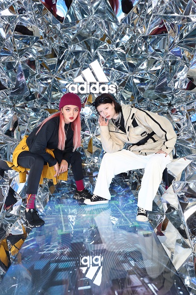 阿迪达斯ozweego春季新款,阿迪达斯新品来袭