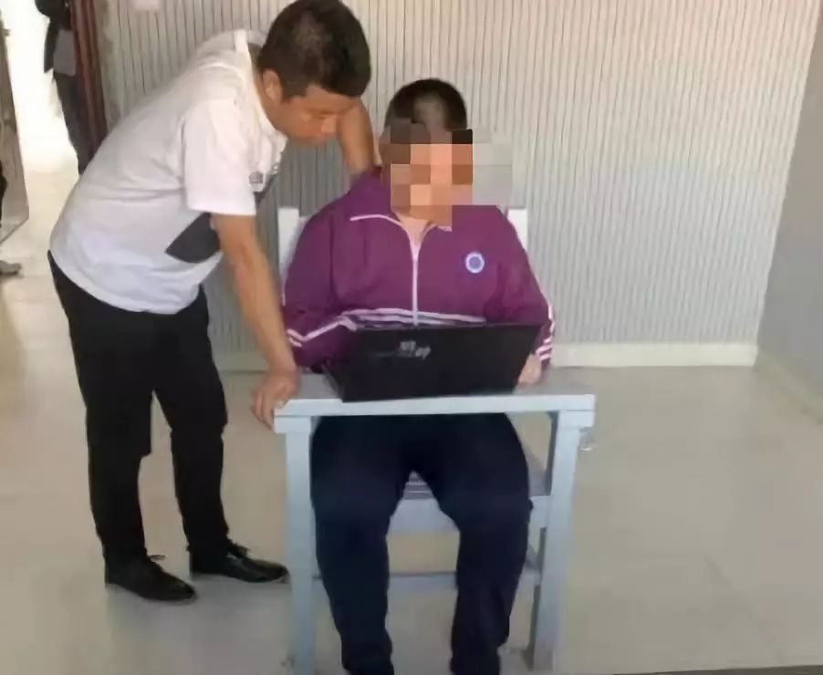 3个淫秽色情网站都是他一人打理,青岛警方出击捣毁