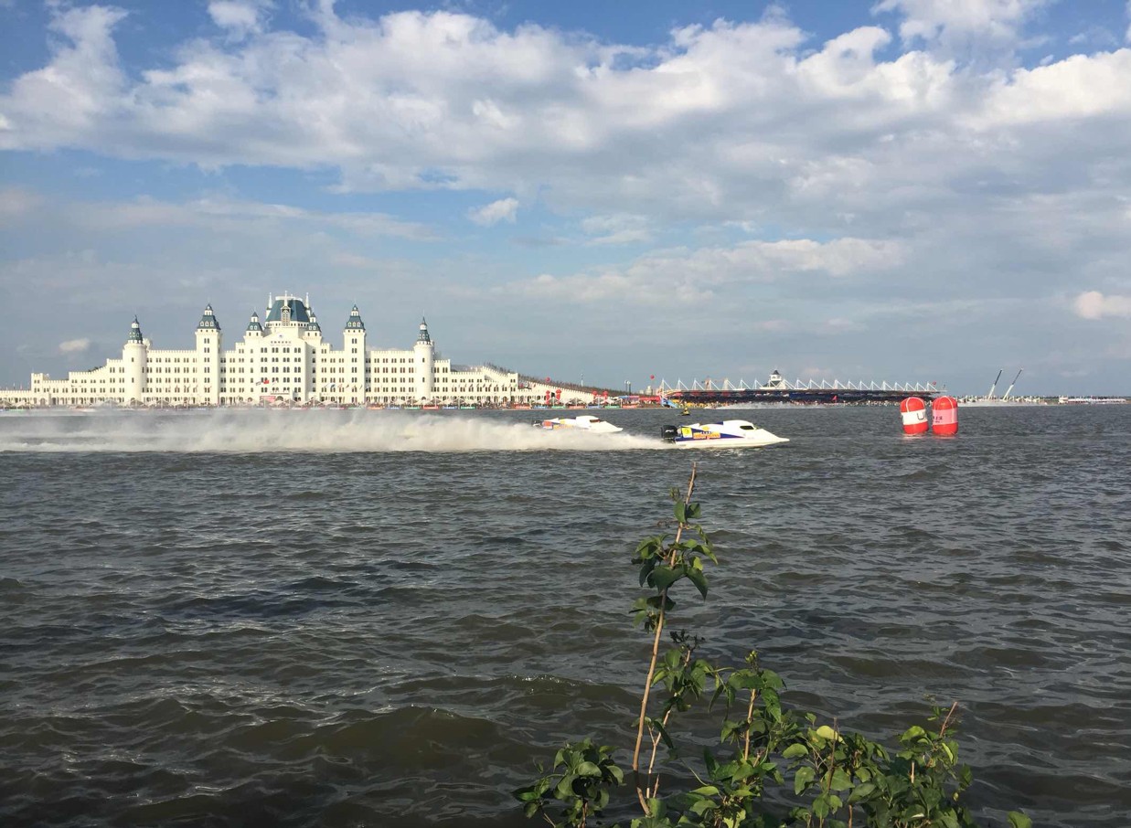 呼兰湿地公园违法占地,哈尔滨呼兰湿地公园