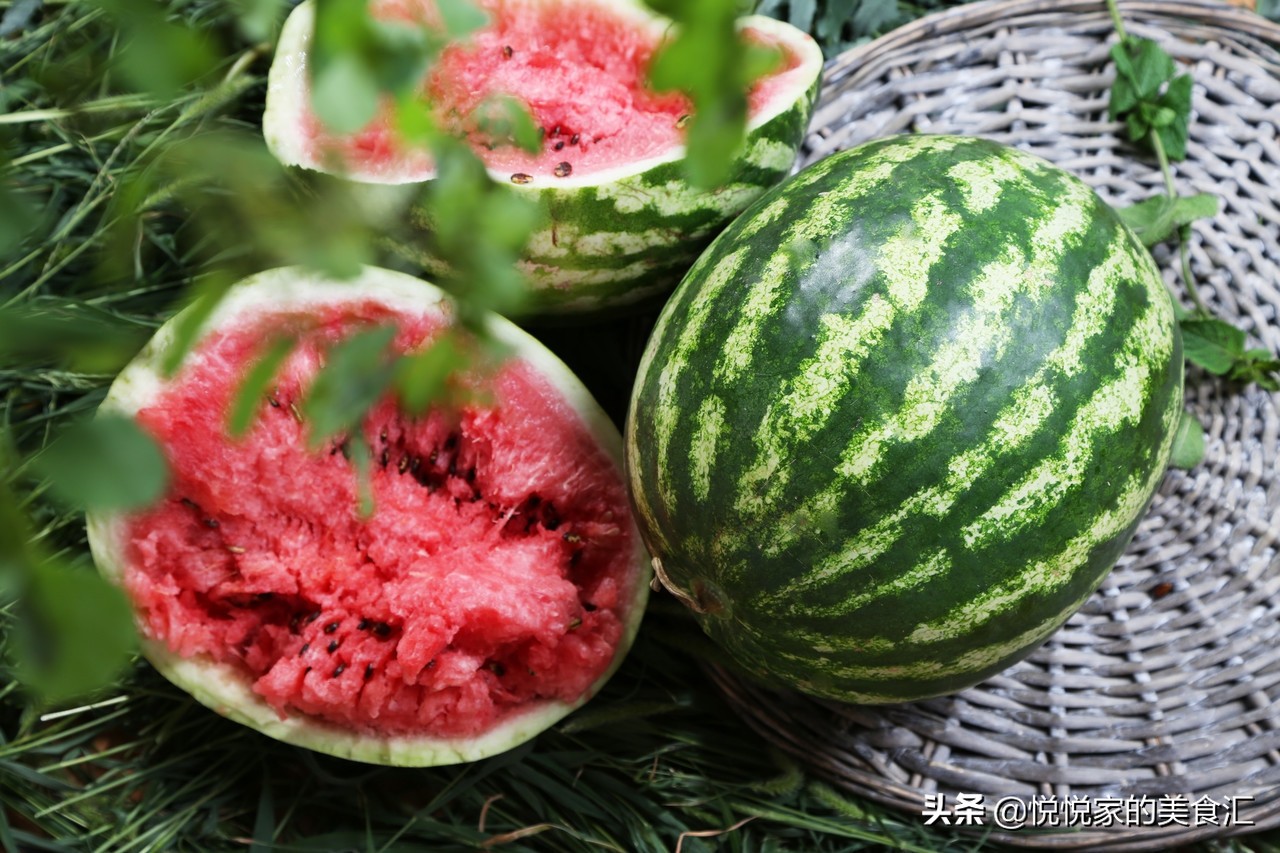 怎么挑西瓜才能不挑到生瓜,美都西瓜生瓜熟瓜怎么辨认