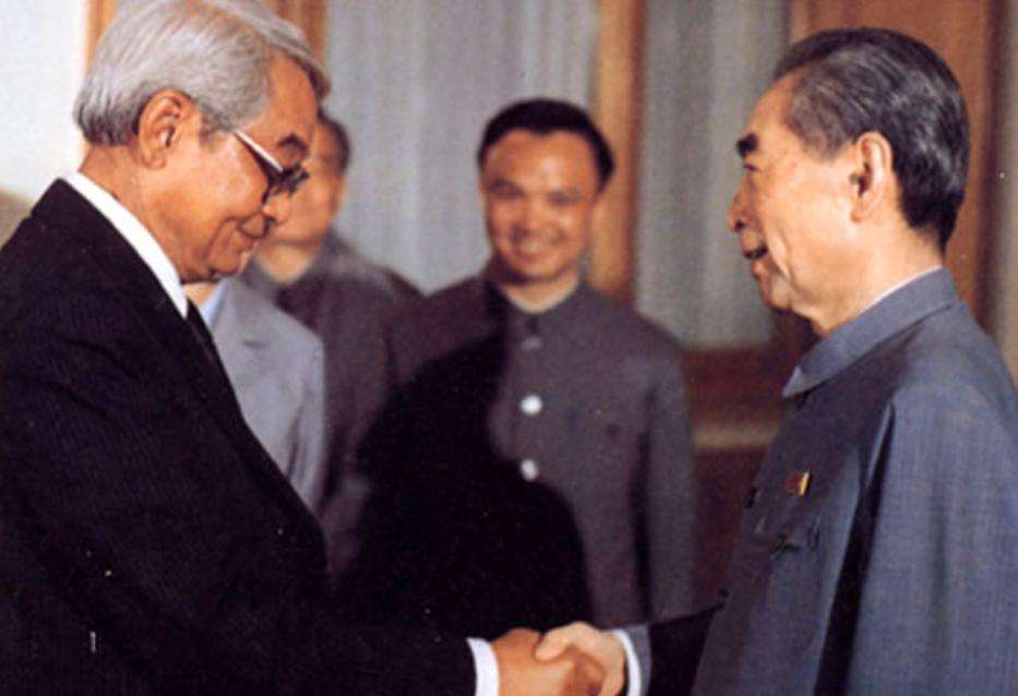 “工作机器”周总理：生前说的最后一句话，仍在为他人考虑