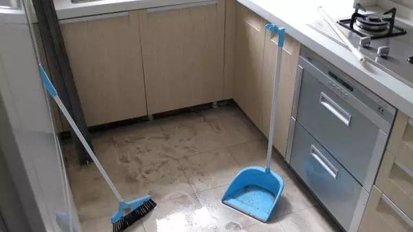 发霉墙面翻新步骤以及成本,解决墙面发霉的最好方法