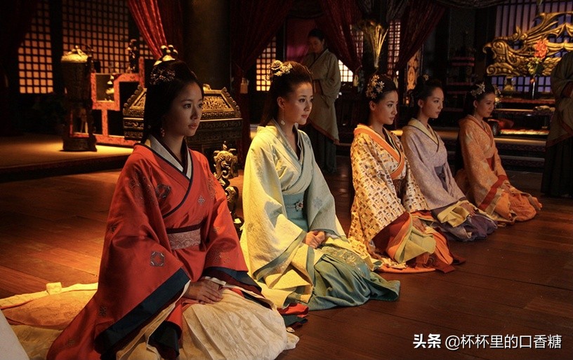 锦衣之下和知否哪个好看,知否锦衣之下收视率