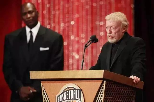 耐克之子千亿资产,耐克之子的现状