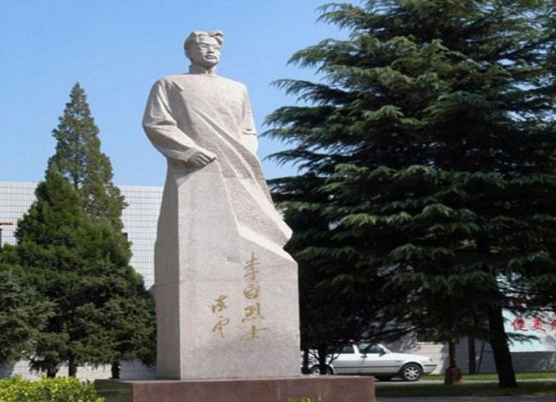 华语十大谍战片,李克农促成经典,其中一部是《无间道》的老祖宗