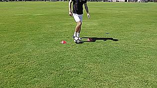 篮球过人训练方法,背身过人足球训练方法