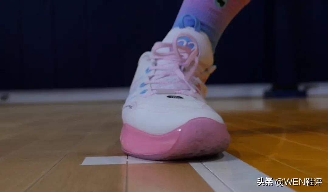 驭帅十四low灰白测评,驭帅14low致敬搭配