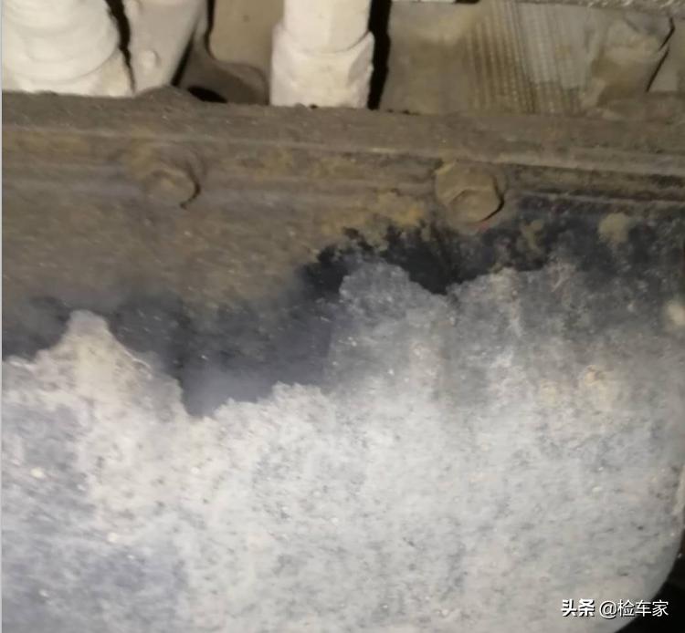 丰田兰德酷路泽手刹刹车位置,酷路泽28万左右的车