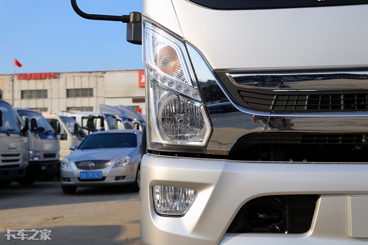 轻卡难开么,2015奥铃cts康明斯3.8厢式轻卡