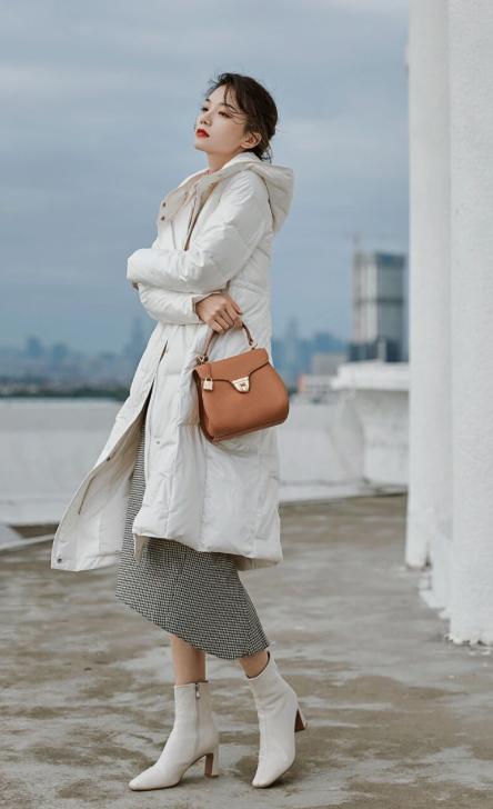 百搭神器马丁靴不只显高还显瘦,马丁靴穿不出气质