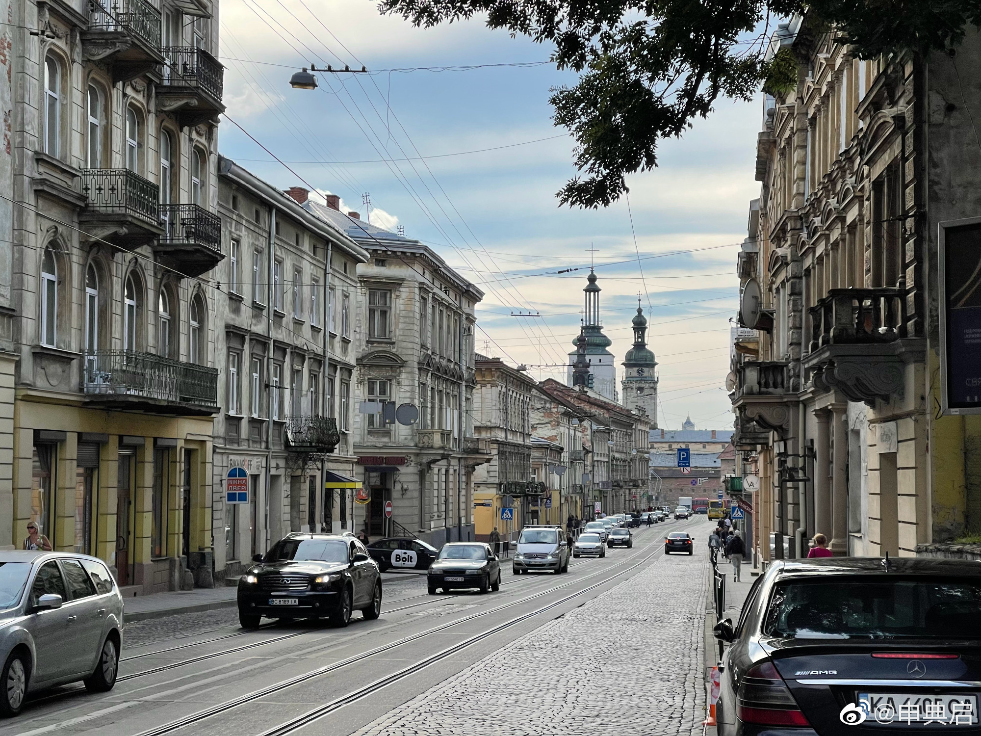 利沃夫最神奇的地方在于历史上多次易主，墓地都有各历史时期风格