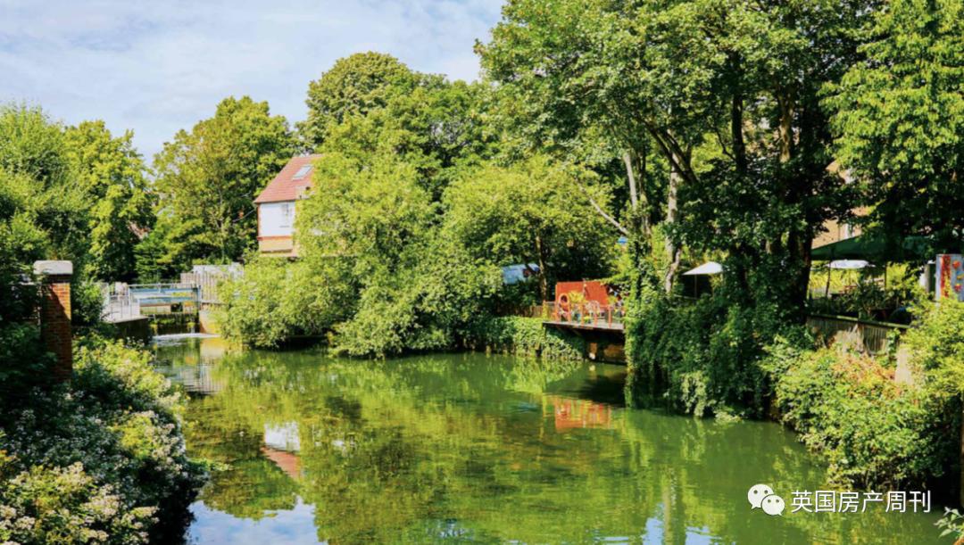 依托医药/媒体巨头,宜居优质学区,全新水畔靓盘首付17万元起