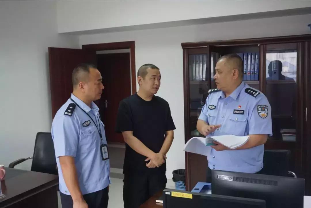 他生前最喜欢的那首歌，成了不少民警的手机铃声