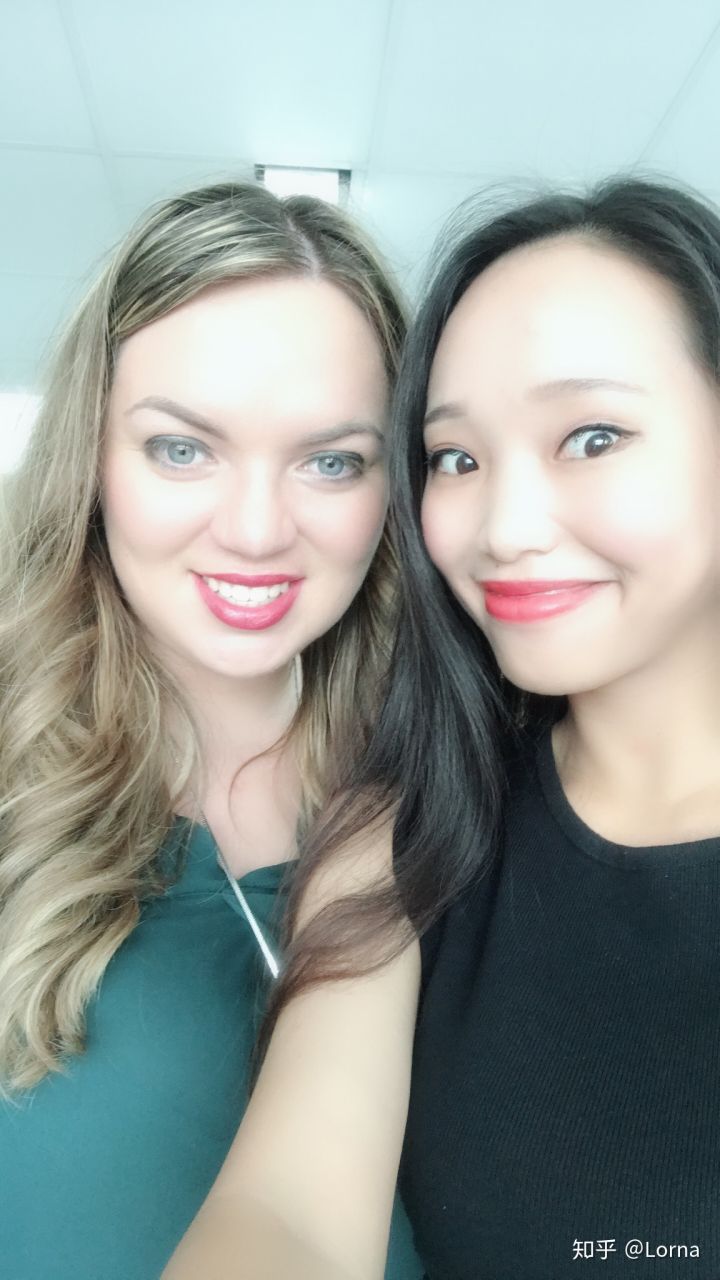 迪拜上班的中国女孩,在迪拜的中国女孩做什么工作