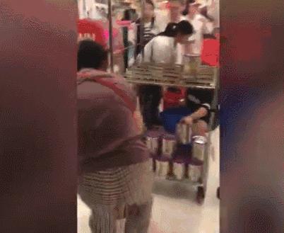 这瓶玫瑰水火了,三大绯闻女星都为它折腰