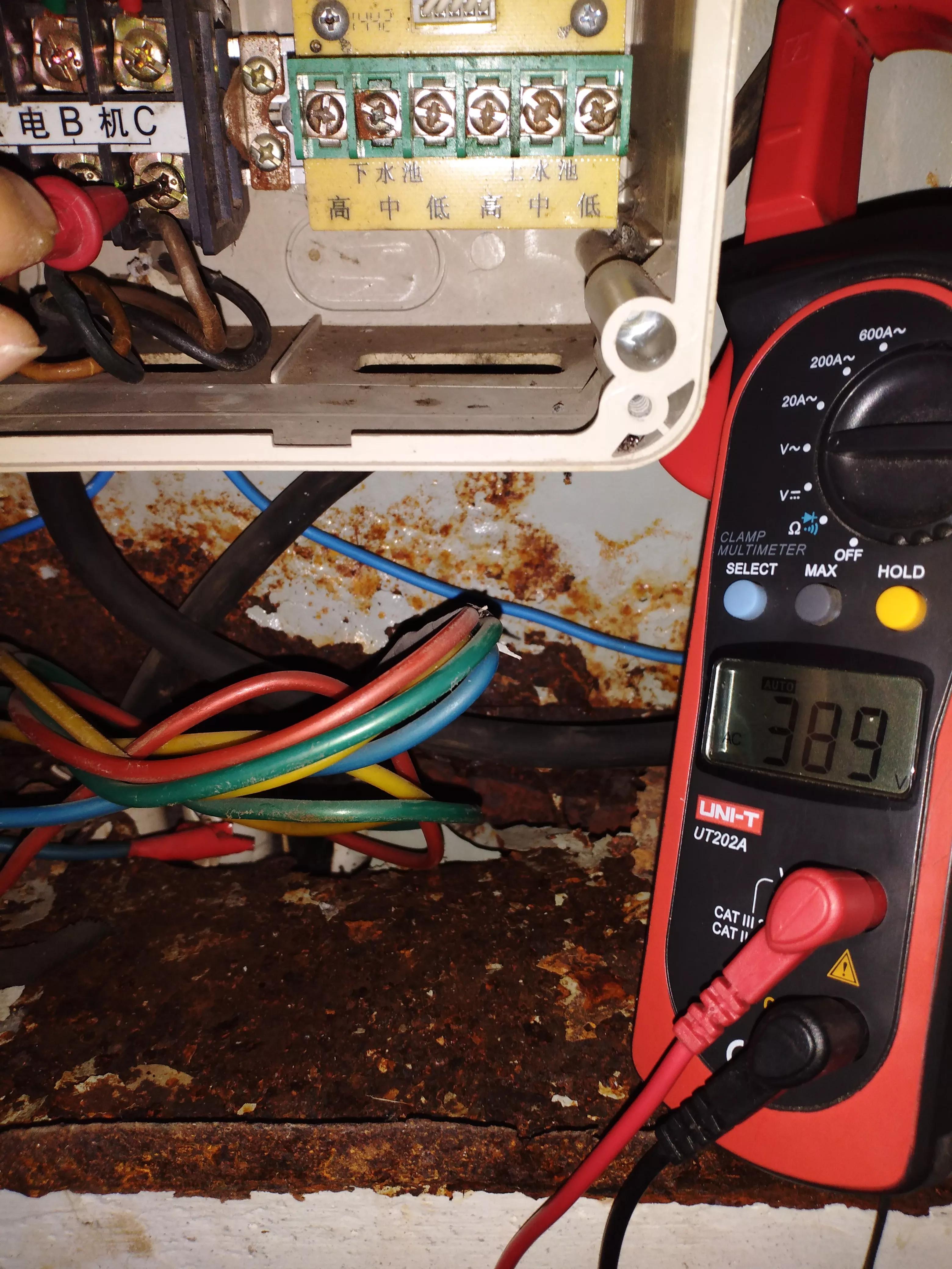 水泵自动上水器缺水保护,泵宝水泵智能控制器一直显示满水