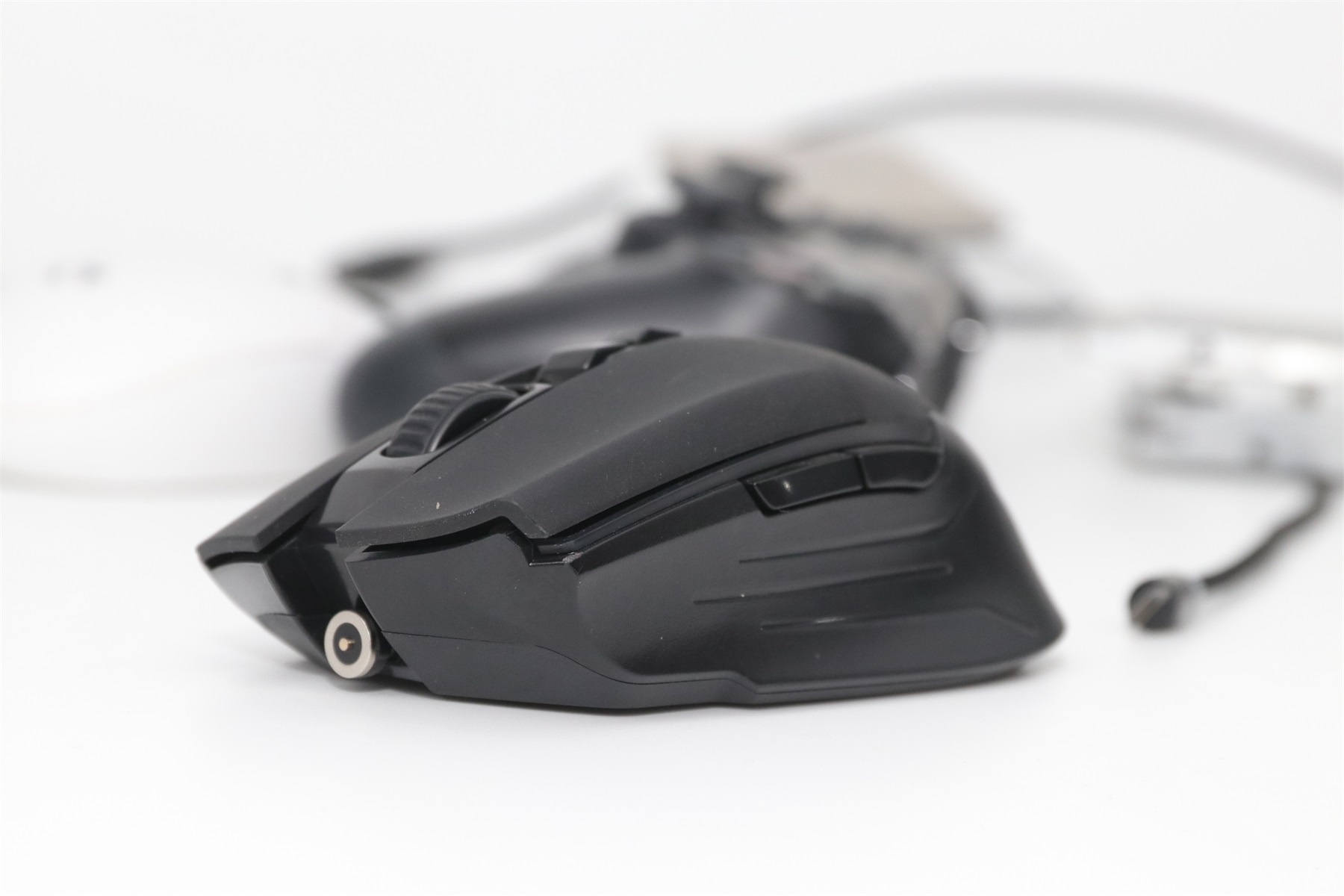 英菲克无线鼠标是国产的吗,既能有线又能无线电竞鼠标推荐