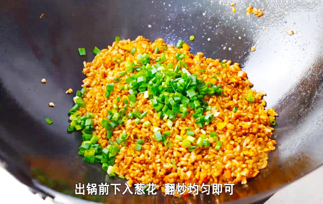 蛋炒饭好吃教程,蛋炒饭最好吃做法加酱油