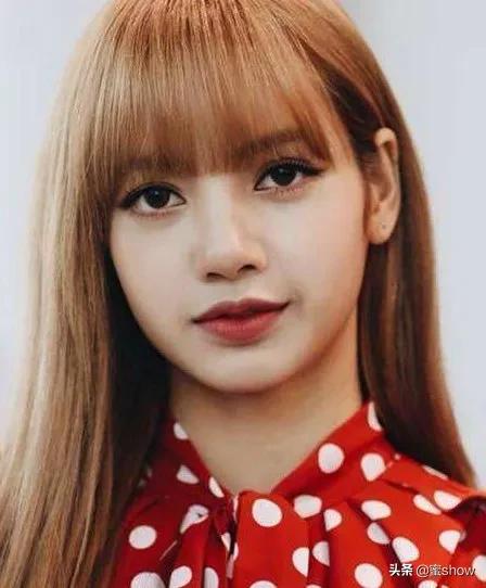 lisa自己画的欧美妆容,lisa的下眼线画法