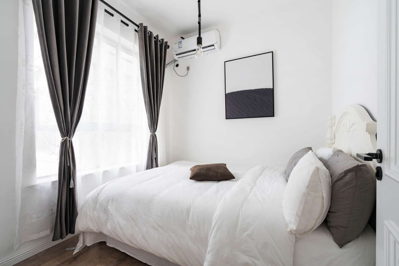 重庆轻轨网红站是哪个,重庆网红轻轨