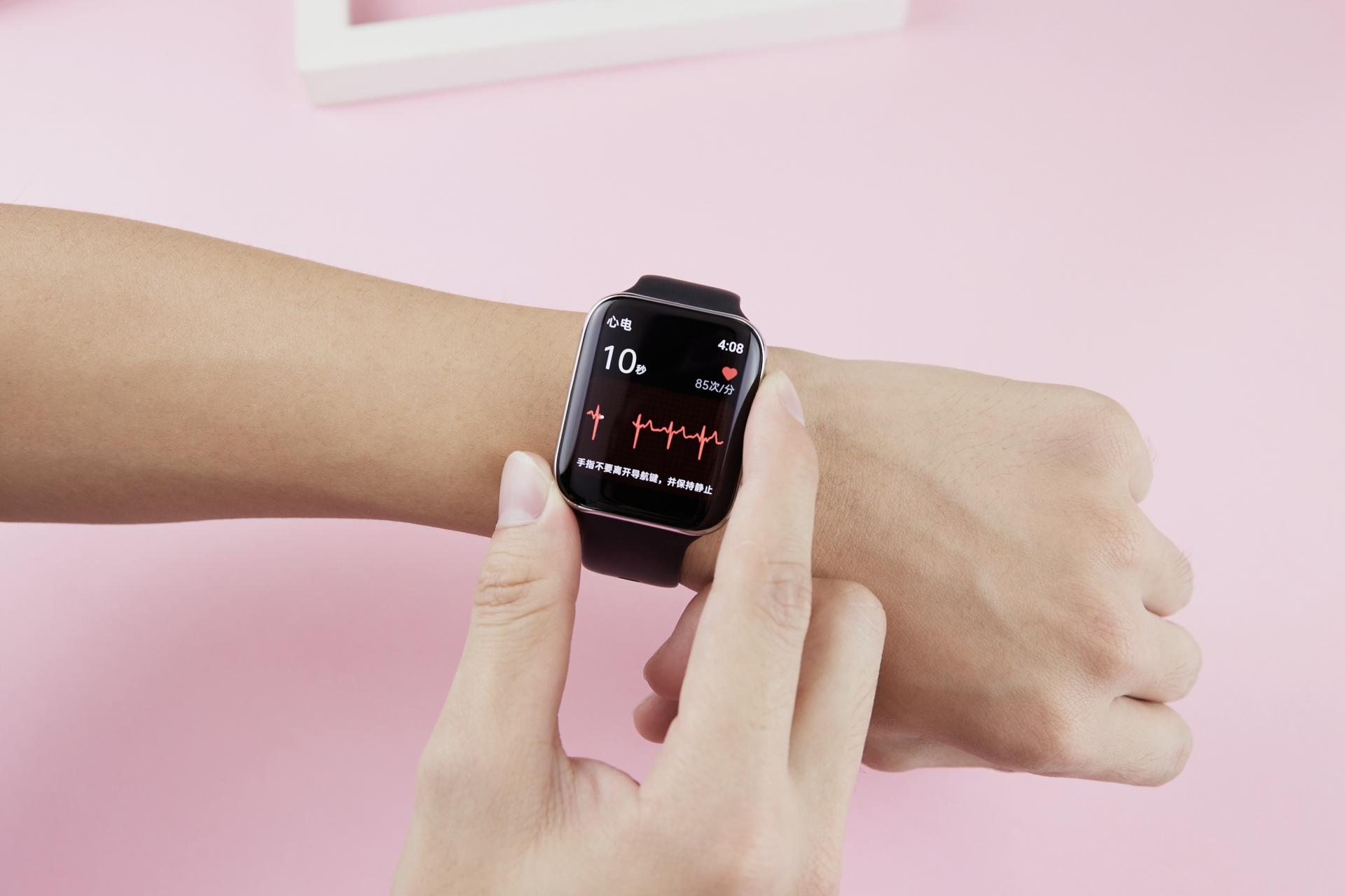 新年“戒手机”不做低头族，这四款智能手表能帮你