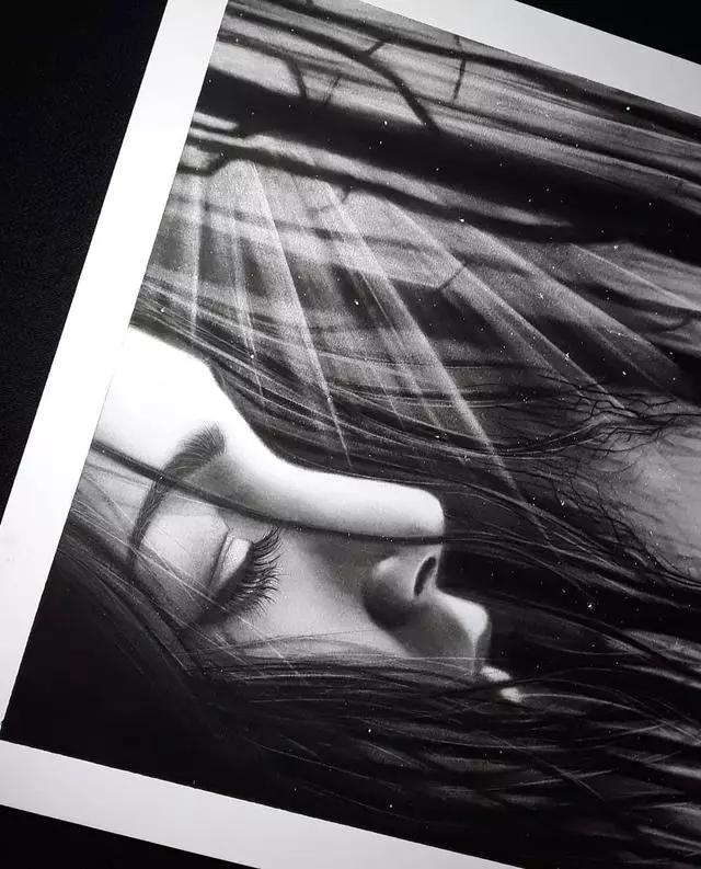 超写实素描人像,人像素描画抽象