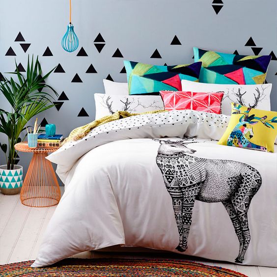 睡眠卧室配色搭配,解决失眠的教程