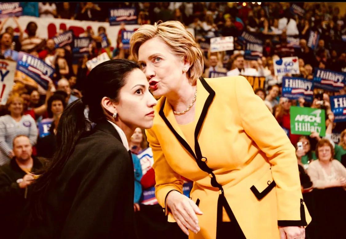 希拉里干女儿:遭参议员扑倒强吻,老公是性犯罪,自己却隐忍不发